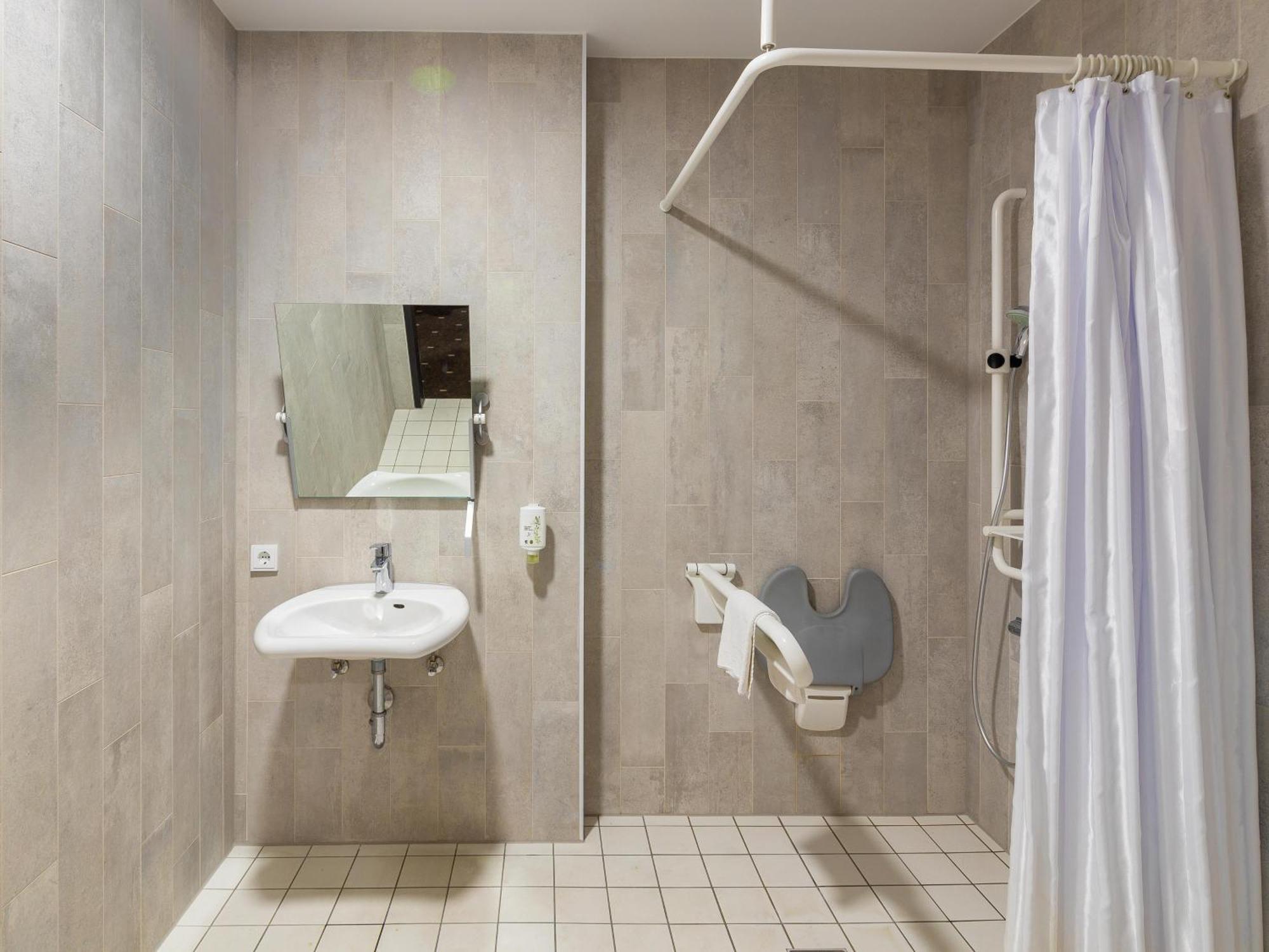 B&B Hotel Moenchengladbach Екстериор снимка