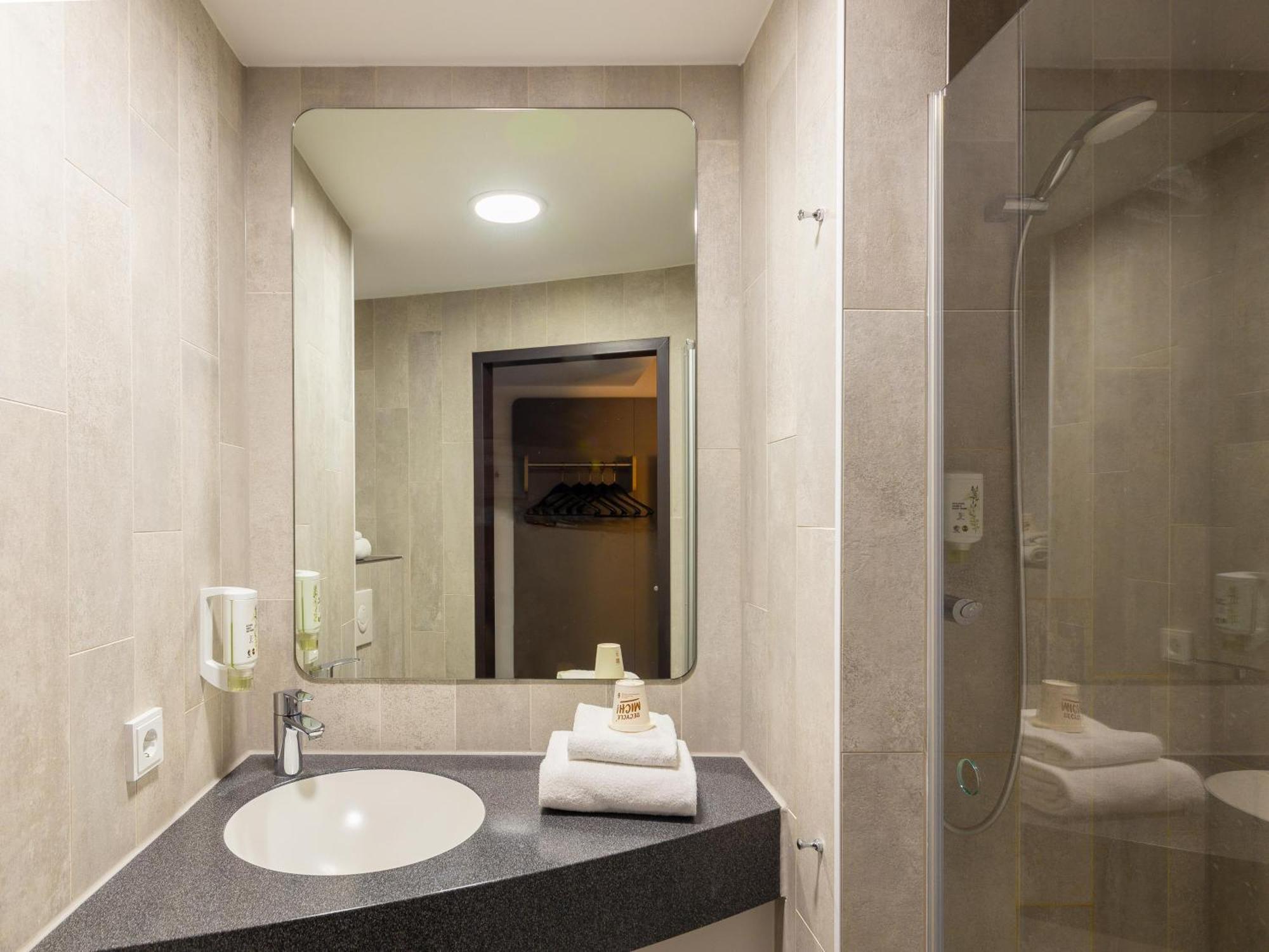 B&B Hotel Moenchengladbach Екстериор снимка
